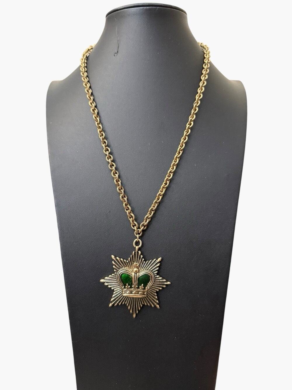 Vintage Trifari Green Crown Starburst Pendant Necklace Gold Tone Statement